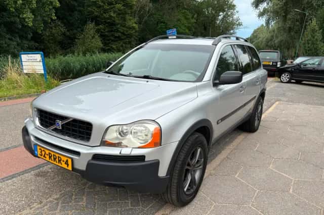 Volvo XC90 (2004) thumbnail 1