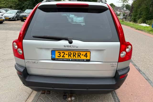 Volvo XC90 (2004) thumbnail 4