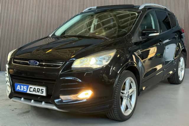 Ford Kuga (2014) thumbnail 1