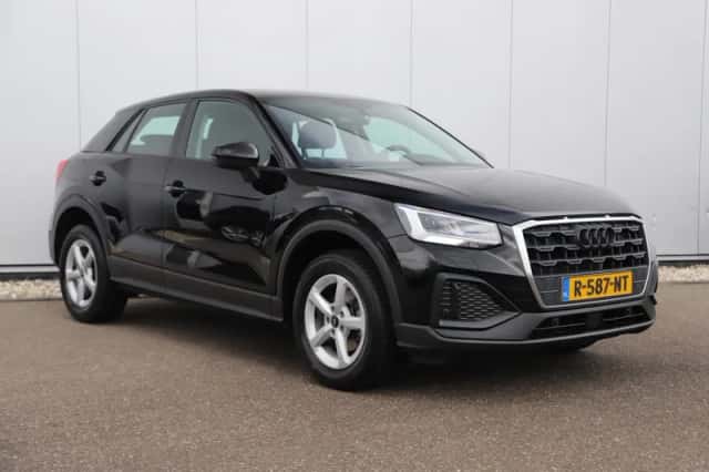 Audi Q2 (2022) thumbnail 3