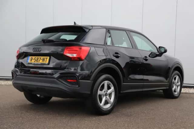 Audi Q2 (2022) thumbnail 4