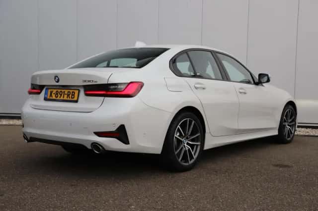 BMW 3-Serie (2021) thumbnail 4
