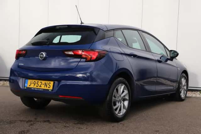 Opel Astra (2020) thumbnail 4