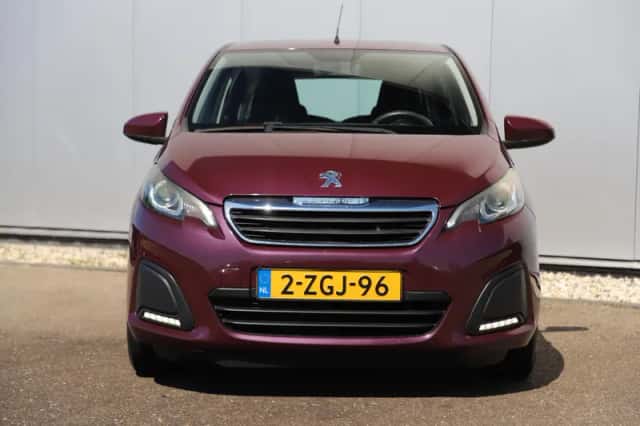 Peugeot 108 (2015) thumbnail 2