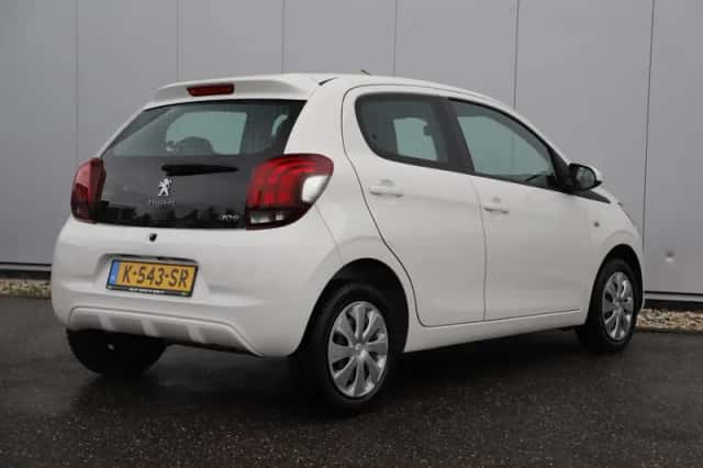 Peugeot 108 (2021) thumbnail 4