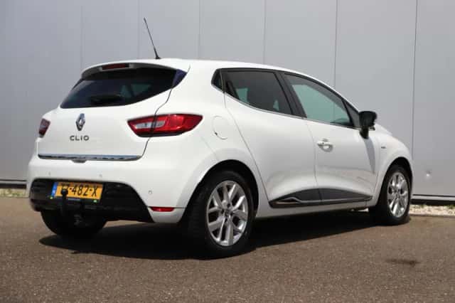 Renault Clio (2019) thumbnail 4