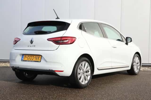 Renault Clio (2022) thumbnail 4