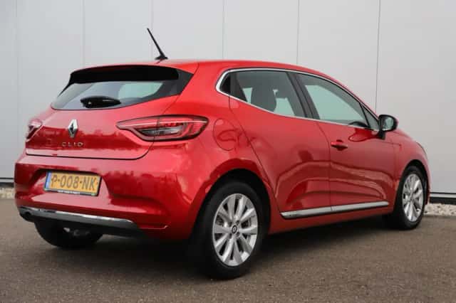 Renault Clio (2022) thumbnail 4