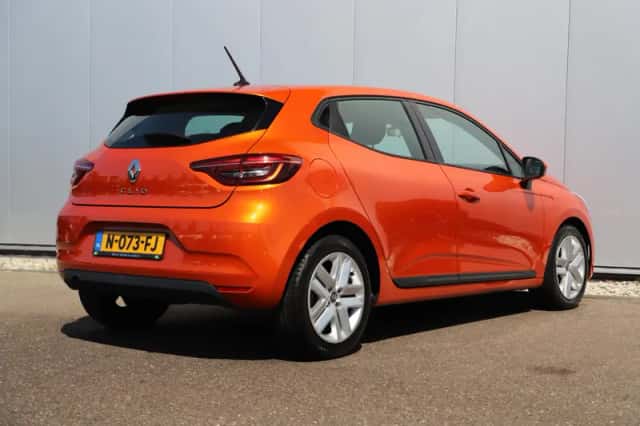 Renault Clio (2021) thumbnail 4
