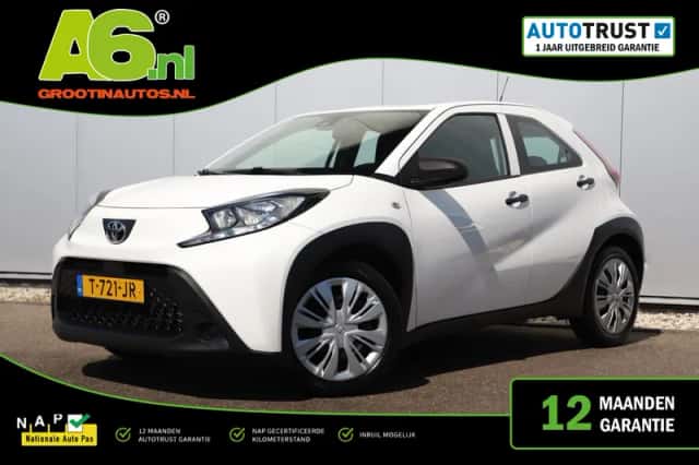 Toyota Aygo (2023) thumbnail 1