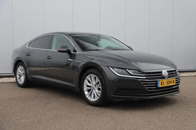 Volkswagen Arteon (2018) thumbnail 3