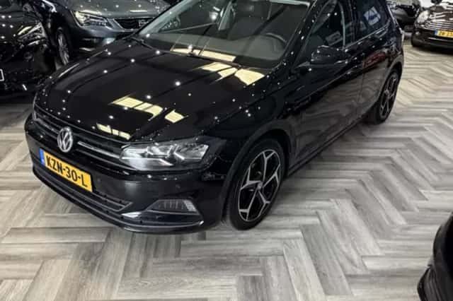 Volkswagen Polo (2018) thumbnail 1