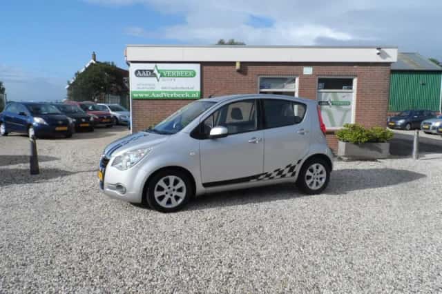 Opel Agila (2009) thumbnail 1