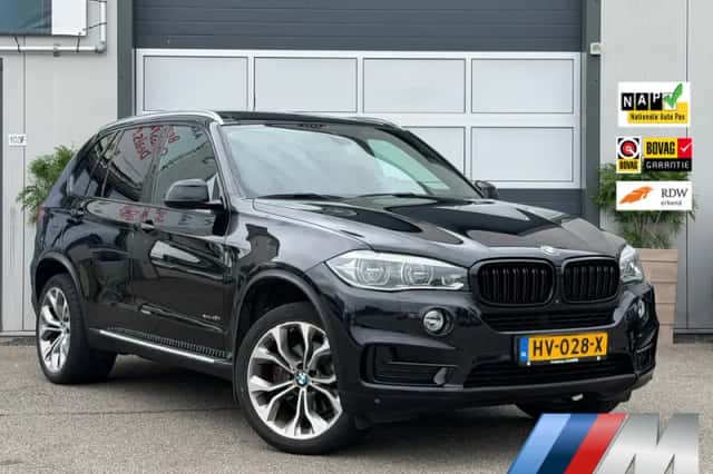 BMW X5 (2015) thumbnail 2