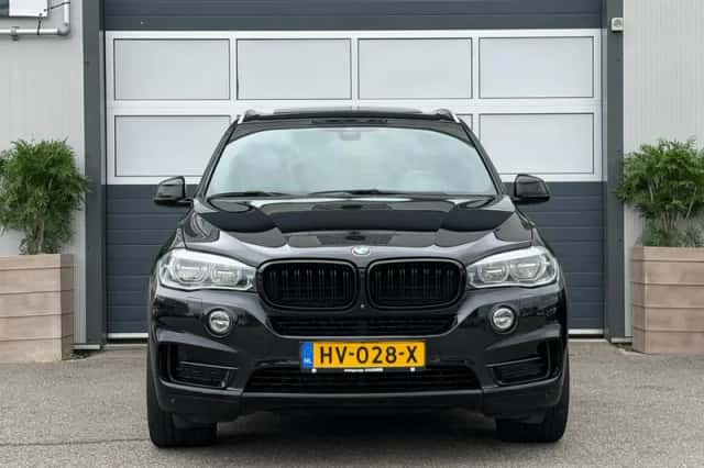 BMW X5 (2015) thumbnail 3