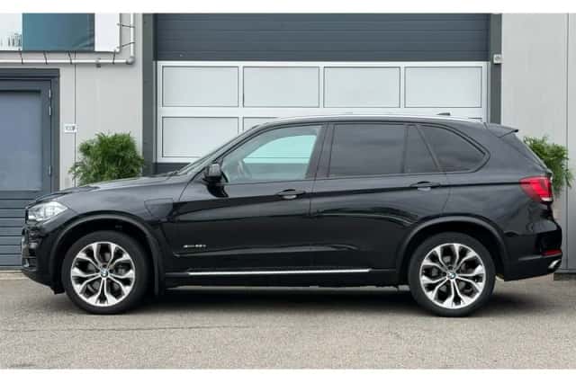 BMW X5 (2015) thumbnail 6
