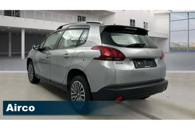 Peugeot 2008 (2018) thumbnail 5