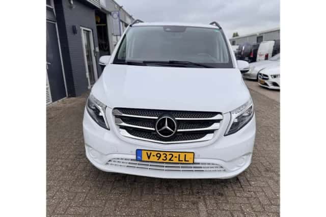 Mercedes-Benz Vito (2018) thumbnail 4