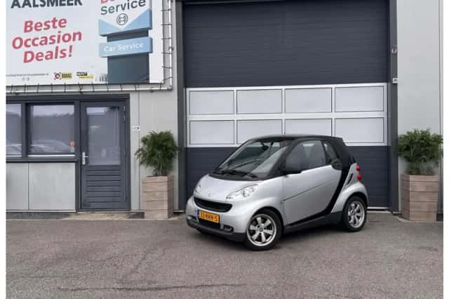 Smart Fortwo (2011) thumbnail 3