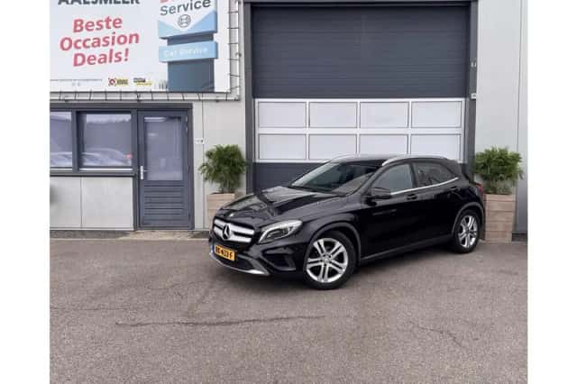 Mercedes-Benz GLA (2016) thumbnail 5
