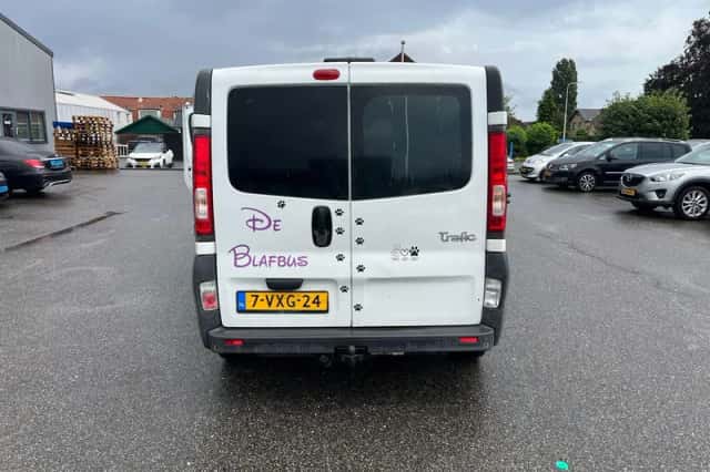 Renault Trafic (2012) thumbnail 6