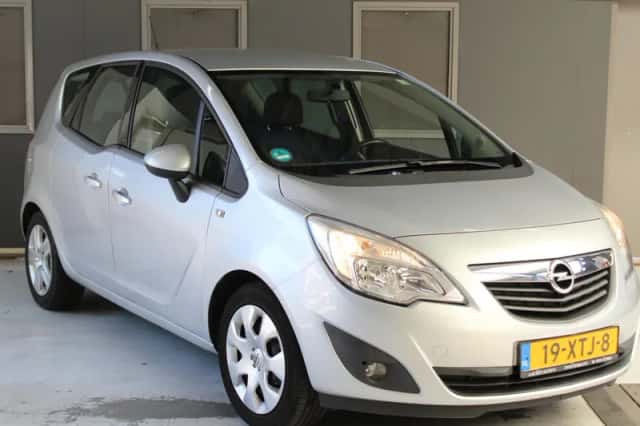 Opel Meriva (2012) thumbnail 3