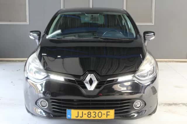 Renault Clio (2016) thumbnail 2