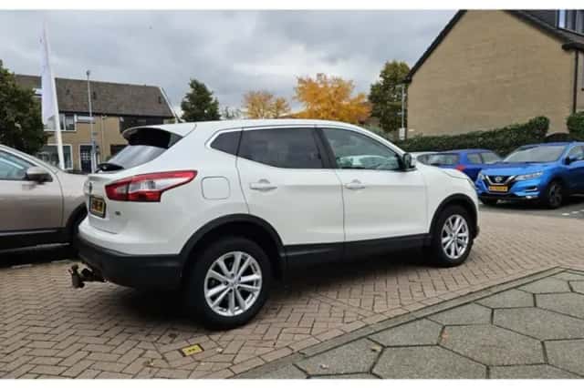 Nissan Qashqai (2014) thumbnail 5