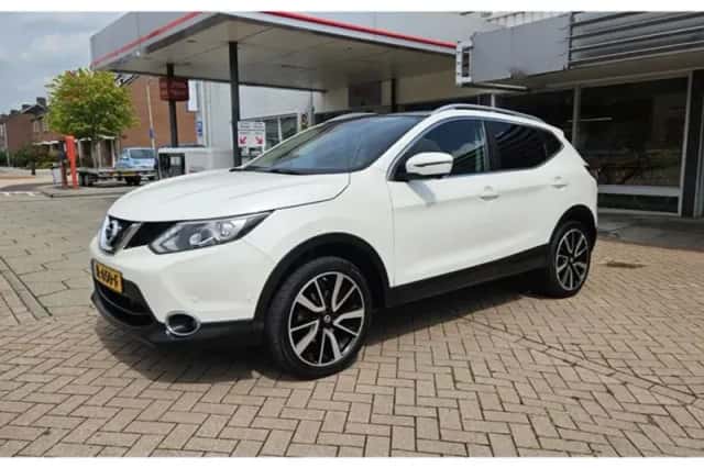 Nissan Qashqai (2016) thumbnail 2
