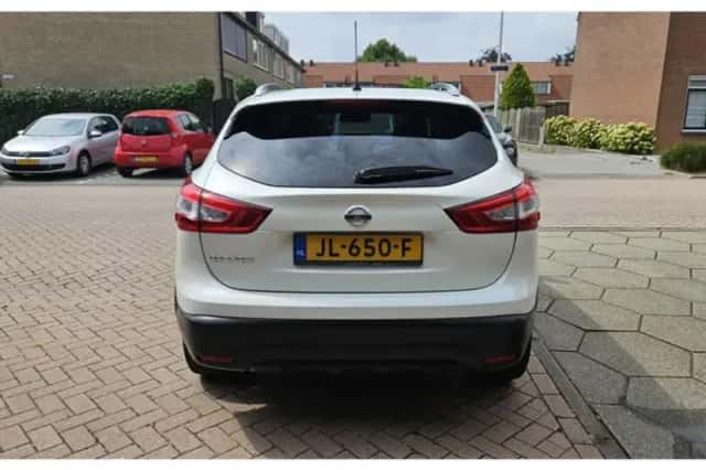 Nissan Qashqai (2016) thumbnail 6
