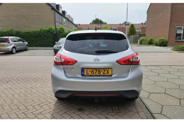 Nissan Pulsar (2018) thumbnail 6