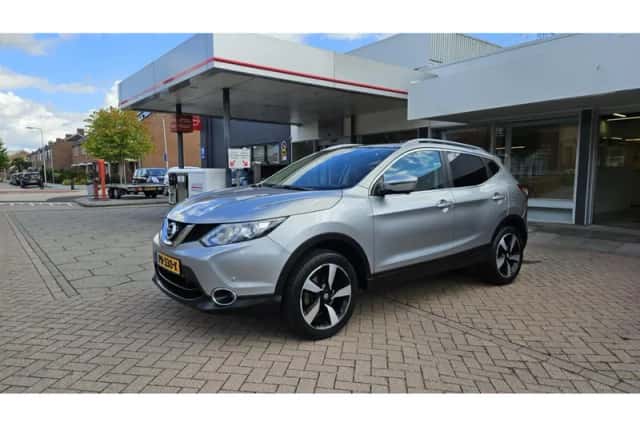 Nissan Qashqai (2017) thumbnail 1