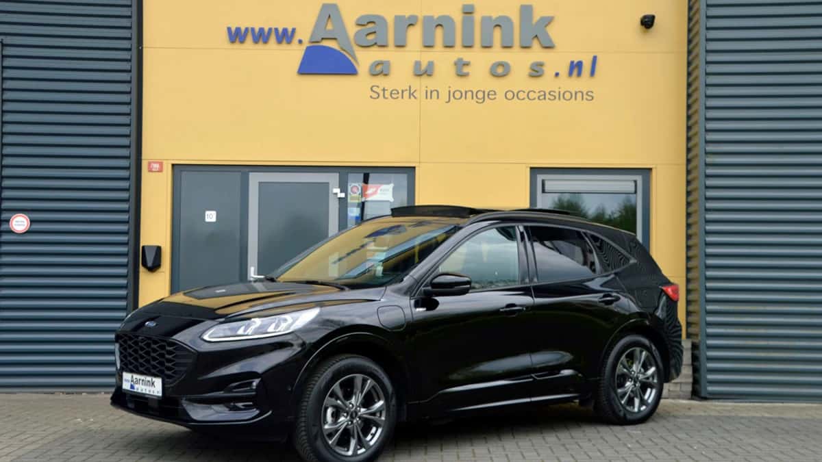 Ford Kuga (2021) — foto 1