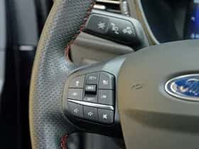 Ford Kuga (2021) thumbnail 14