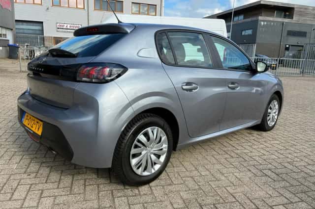 Peugeot 208 (2022) thumbnail 4