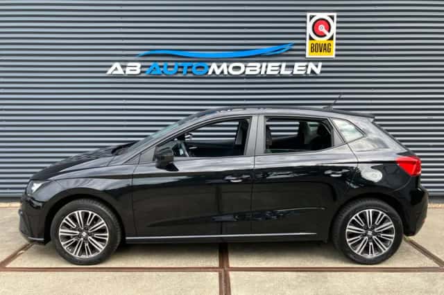 SEAT Ibiza (2022) thumbnail 2