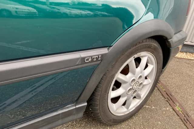 Volkswagen Golf (1995) thumbnail 4