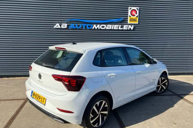 Volkswagen Polo (2021) thumbnail 3