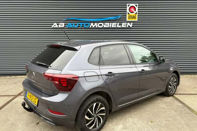 Volkswagen Polo (2022) thumbnail 4