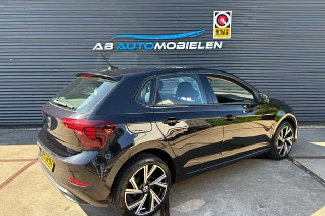 Volkswagen Polo (2021) thumbnail 4