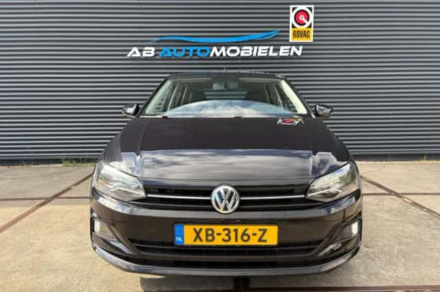 Volkswagen Polo (2018) thumbnail 2