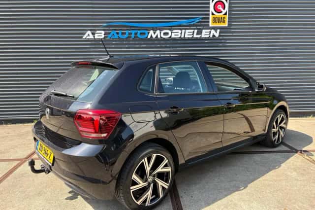 Volkswagen Polo (2018) thumbnail 4