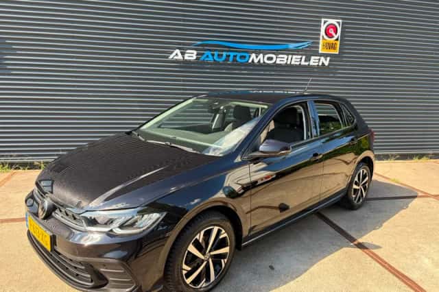 Volkswagen Polo (2022) thumbnail 1