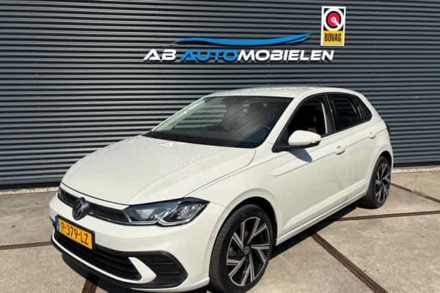 Volkswagen Polo (2022) thumbnail 1