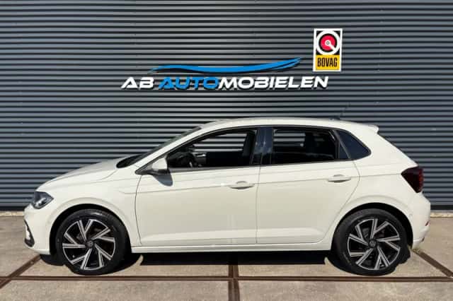 Volkswagen Polo (2022) thumbnail 2