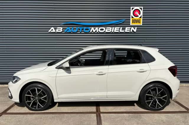 Volkswagen Polo (2024) thumbnail 2