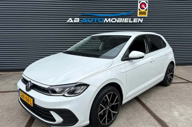 Volkswagen Polo (2024) thumbnail 1