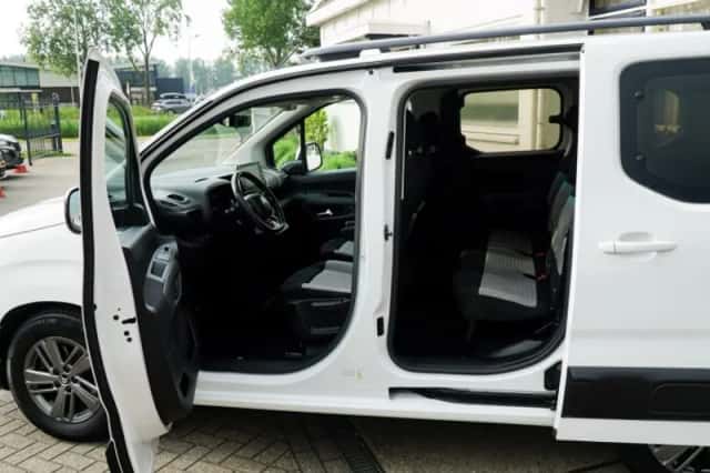 Citroën Berlingo (2021) thumbnail 2