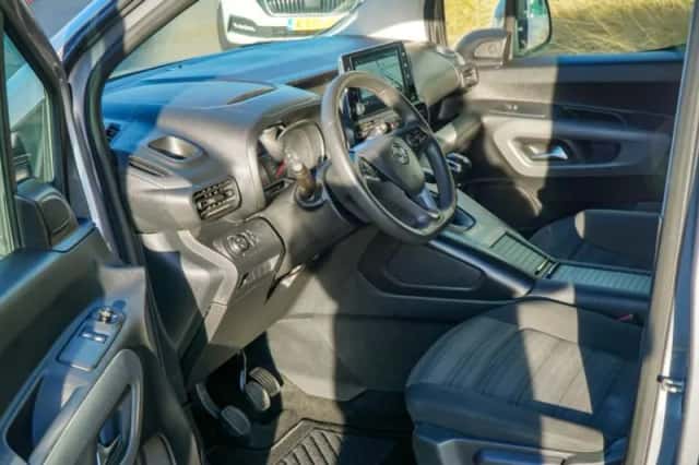 Opel Combo (2019) thumbnail 2