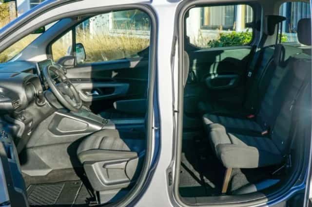Opel Combo (2019) thumbnail 3